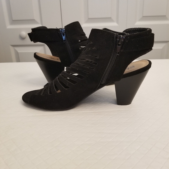 Rue 21 Etc Black Cut Out Slingback Peep Toe Chunky Platform Heels Size 9 Kayla - Picture 3 of 8